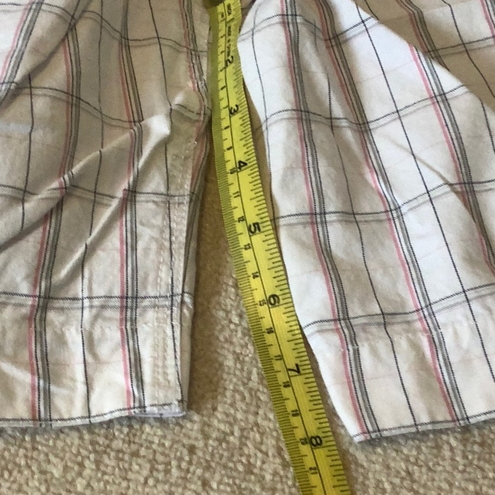 Shorts - Picture 6 of 7
